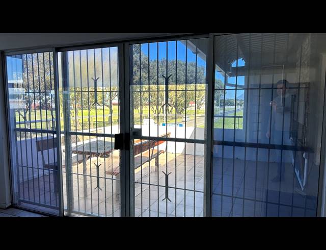 1,810M² WAREHOUSE TO LET IN EPPING INDUSTRIAL